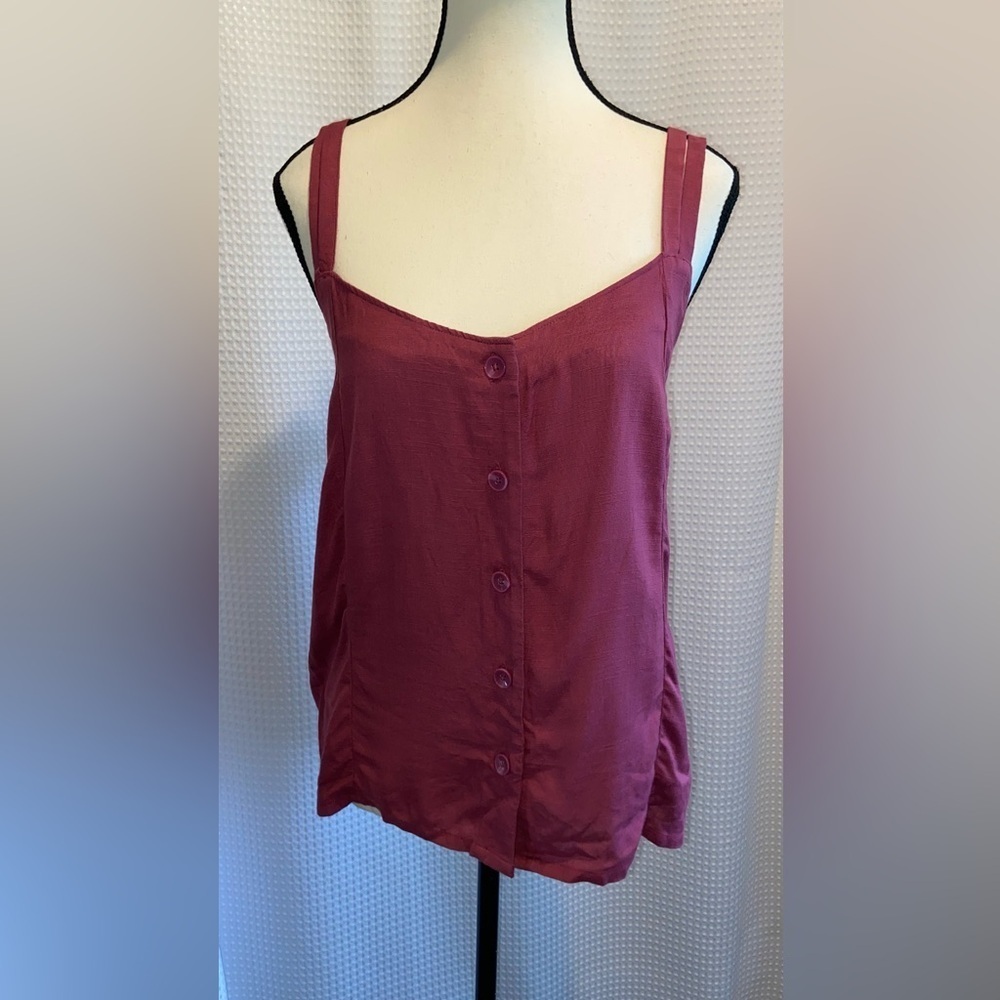 Women’s VOLCOM purple criss-cross back Butonned‎ Tank Top size XL